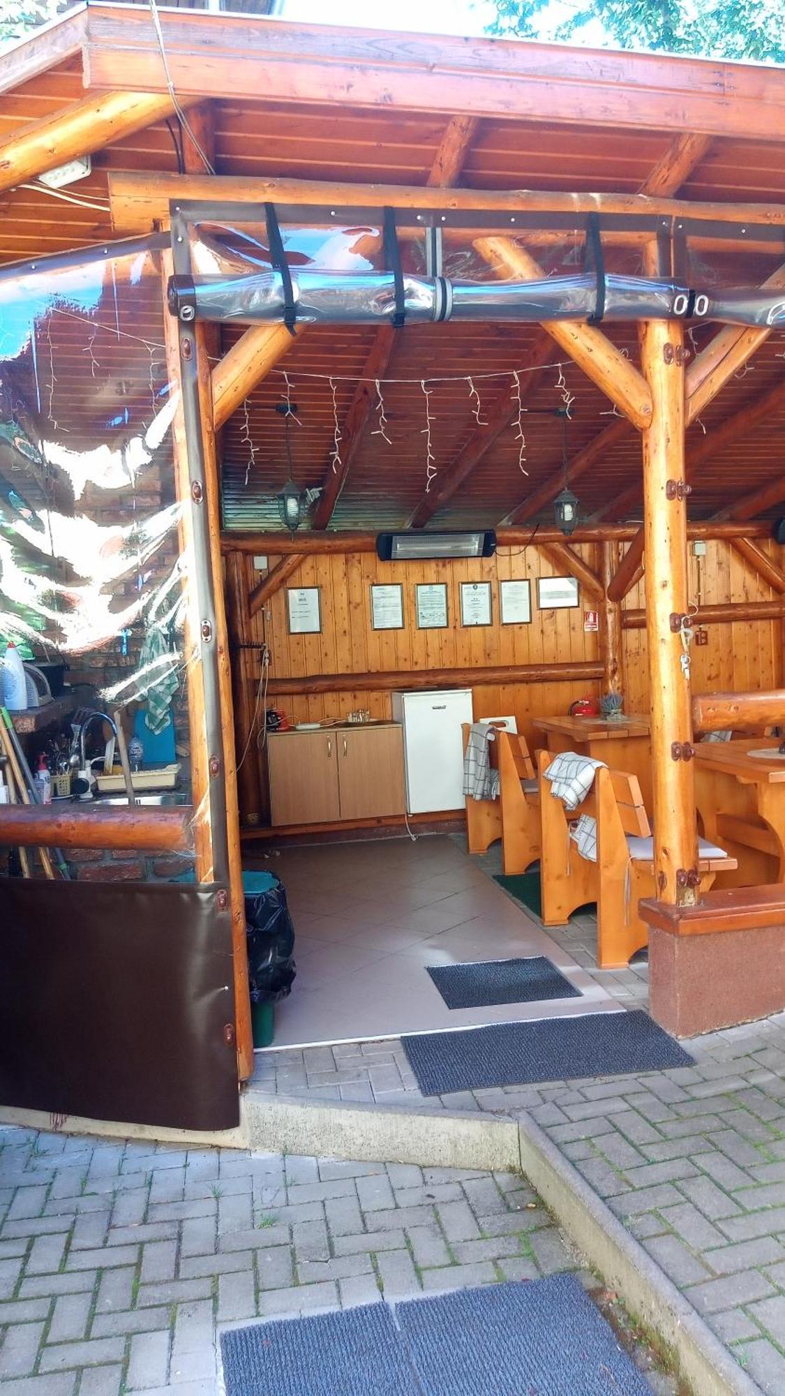 Casa Dora 2*